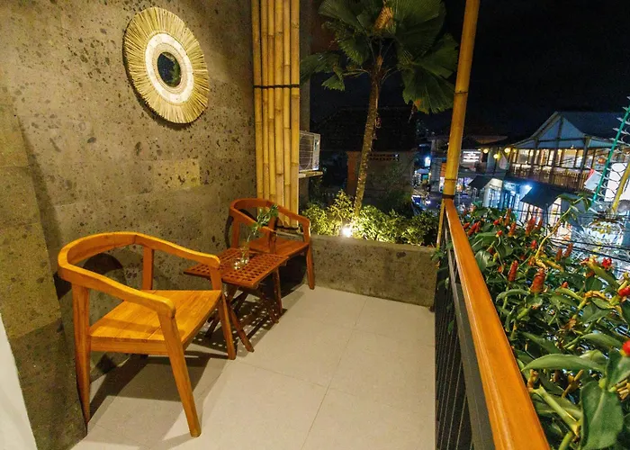 Tubobi House *
